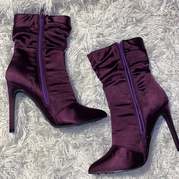 So Me Purple Satin Stiletto Slouch Booties 5.5 (EUC) - Picture 7 of 7